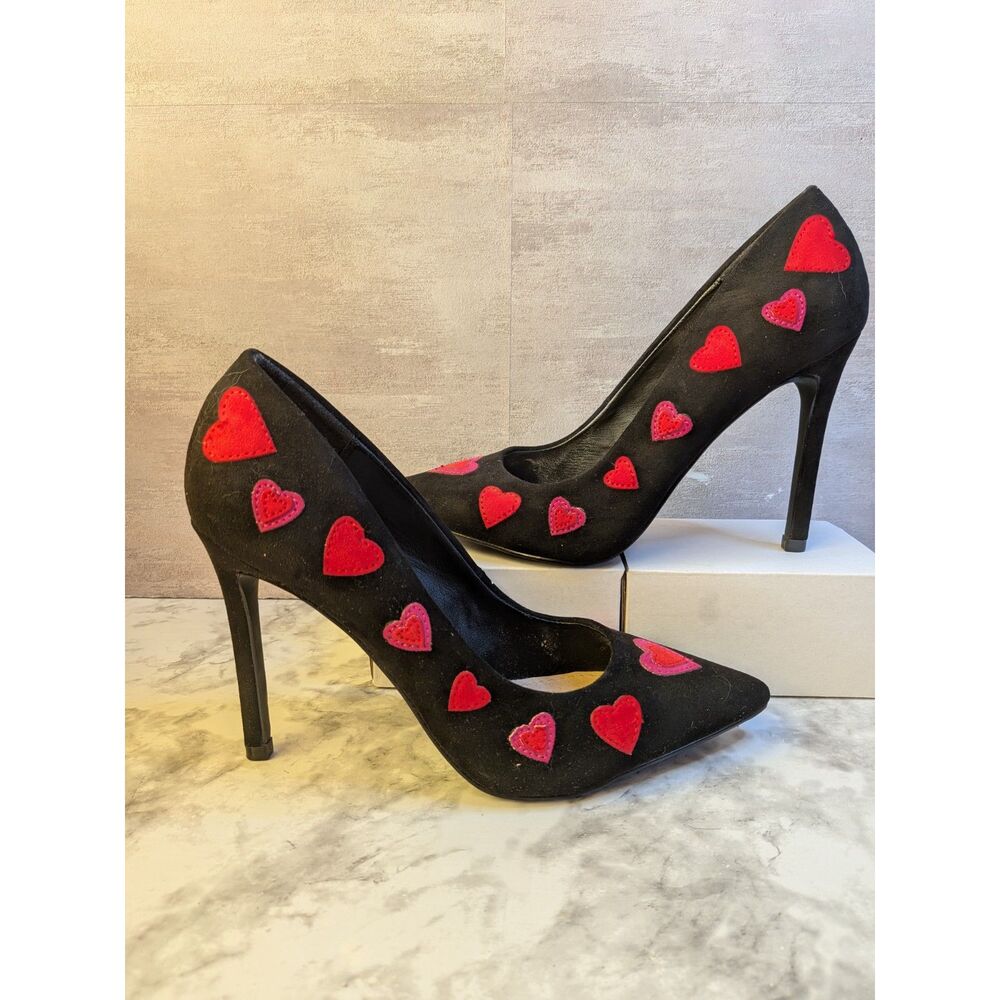 JustFab Black Heart Appliqué Pointed Toe Stiletto Heels Estimated Size 6.5